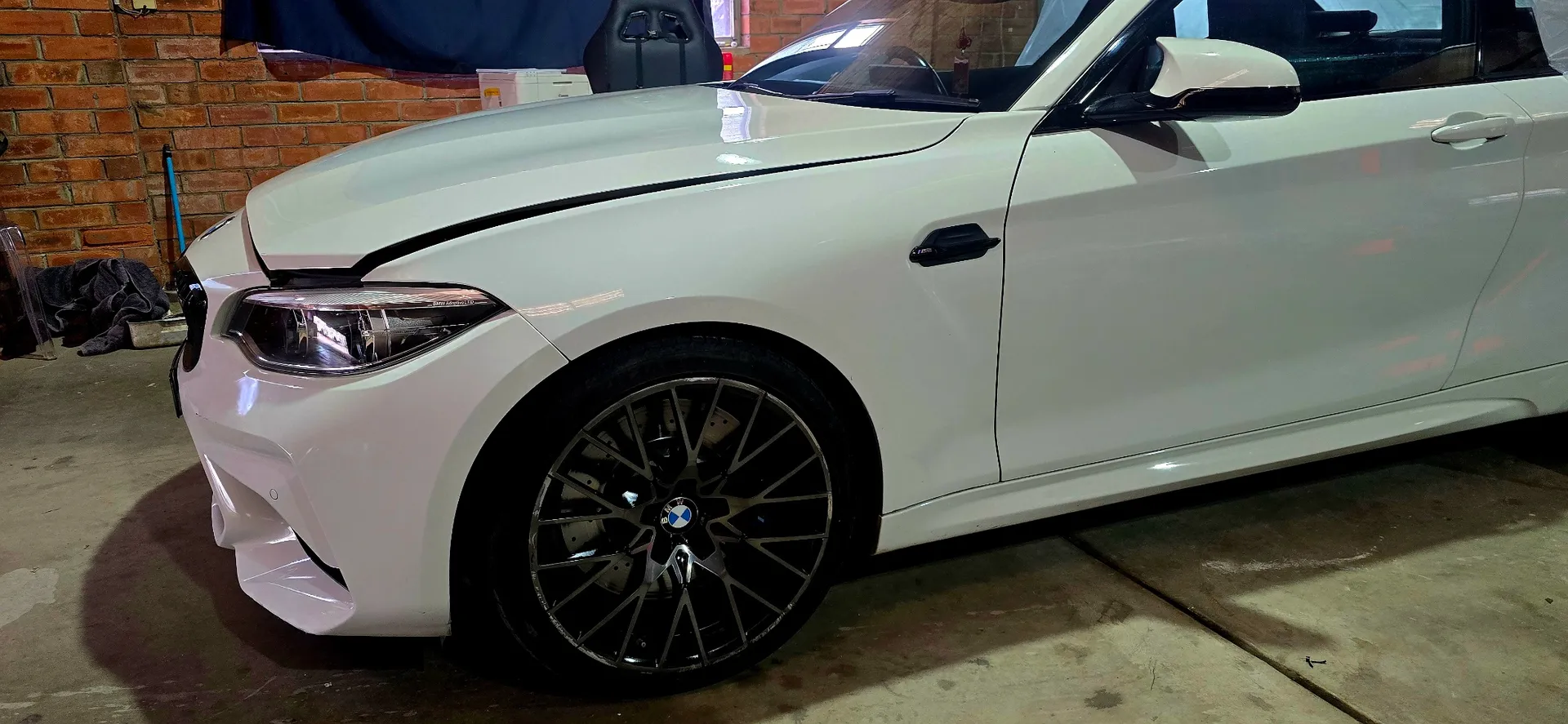 White BMW 318i boot and exterior detail